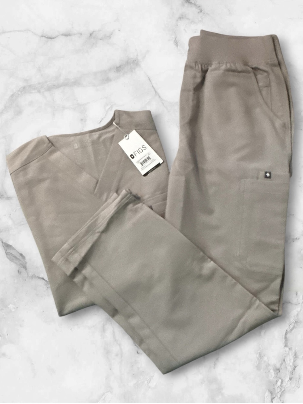 Figs Women’s Scrub Set in Slate NWT